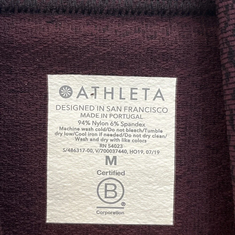 Athleta Women's Flurry Peak Turtleneck Antique Burgundy‎ Red Black Size Medium